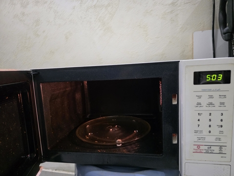 Madinah, Electronics, SAR 250,  Samsung Microwave Oven 20 Liters