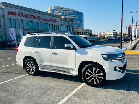 Dammam, Vehicles, Cars & Trucks , SAR 160000,  Toyota Land CRUISER GXR,  2019,  Automatic,  298000 KM,