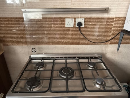 Riyadh, Appliances, SAR 550,  Gas Stove / بوتجاز