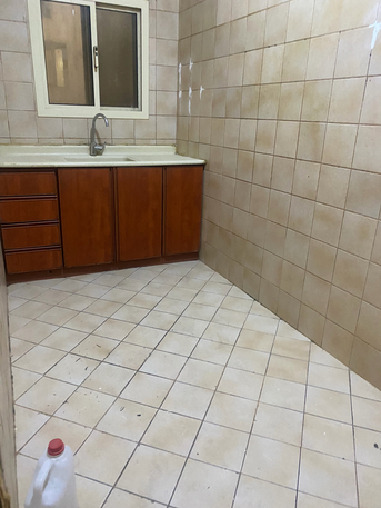 Gudaibiya, Apartments, Flats, Houses & Villas, BHD 180/year,  2 BR,  🏡 Apartment For Rent In Gudaibiya  📍 Opposite Sameeh And Behind Moda Bitar  🛏️ 2 Bedroo
