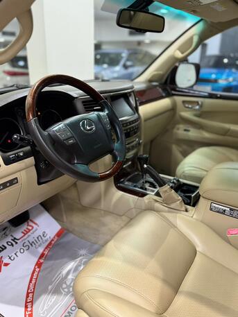 Manama, Vehicles, Cars & Trucks , BHD 8200,  Lexus LX 570,  2008,  Automatic,  193500 KM,  Lexus LX-570 /  (Red)