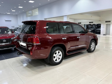 Manama, Vehicles, Cars & Trucks , BHD 8200,  Lexus LX 570,  2008,  Automatic,  193500 KM,  Lexus LX-570 /  (Red)