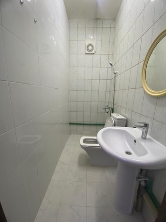 Adliya, Apartments, Flats, Houses & Villas, BHD 150/year,  1 BR,  Apartment For Rent In Adliya Semi Furnished 1bhk