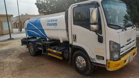 Riyadh, Vehicles, Cars & Trucks , SAR 60000,  Isuzu Water Tanker,  12,  Manual,  990000 KM,  0507803293