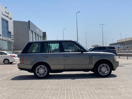Manama, Vehicles, Cars & Trucks , BHD 2400,  Land-Rover Range Rover,  2009,  Automatic,  97300 KM,  Range Rover HSE /  (Grey)