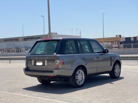 Manama, Vehicles, Cars & Trucks , BHD 2400,  Land-Rover Range Rover,  2009,  Automatic,  97300 KM,  Range Rover HSE /  (Grey)