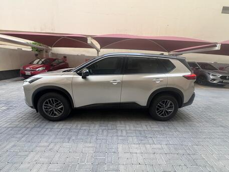 Juffair, Vehicles, Cars & Trucks , BHD 9500,  Nissan X-Trail,  2023,  Automatic,  20000 KM,   ( Model) For Sale