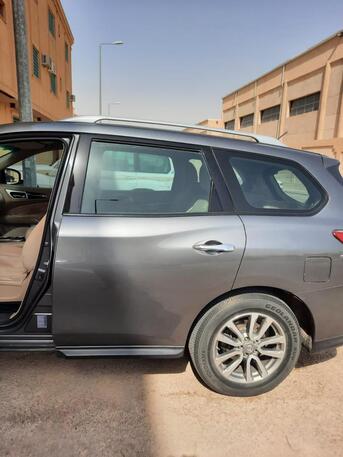 Ras Tanura, Vehicles, Cars & Trucks , SAR 35000,  Nissan Pathfinder,  2016,  Automatic,  274600 KM,  Urgent Sale Due To Final Exit