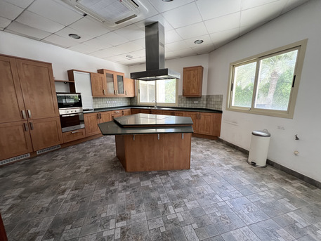 Saar, Villas, BHD 1500,  480 Sq. Meter,  4BR Private Villa | Pool & Garden | Maid & Driver