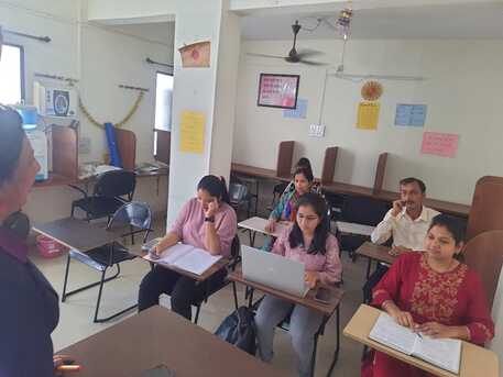 Mumbai, Lessons Offered, Spoken English Classes In Karvenagar