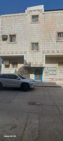 Al Batha, Apartments, Flats, Houses & Villas, SAR 1100/month,  2 BR,  (SAR 6600 For Six Months In Advance) A Semi-furnished Flat For Rent.