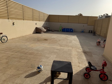 Riyadh, Items Wanted, Flat 360 M For 50.000 Yearly East Riyadh At Qadisiah