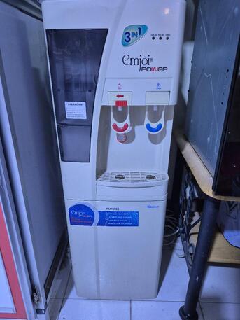 Riyadh, Appliances, SAR 250,  For Sale Water Dispenser Hot & Cold