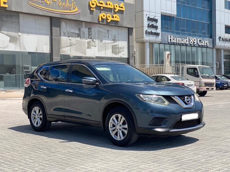 Manama, Vehicles, Cars & Trucks , BHD 3900,  Nissan X-Trail,  2017,  Automatic,  154800 KM,  Nissan Xtrail  (Blue)