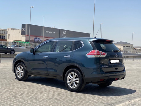 Manama, Vehicles, Cars & Trucks , BHD 3900,  Nissan X-Trail,  2017,  Automatic,  154800 KM,  Nissan Xtrail  (Blue)