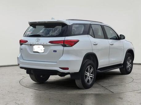 Riyadh, Equipment Rental, TOYOTA FORTUNER AVAILABLE FOR MONTHLY RENT