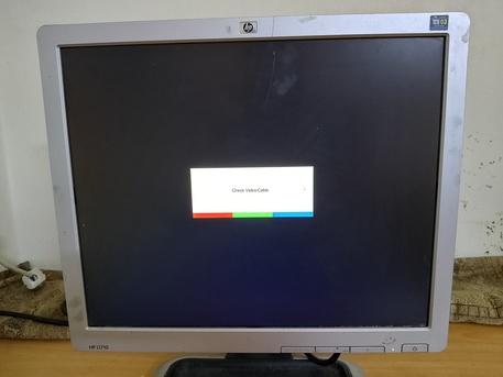 Riyadh, Computers, SAR 1,  HP LCD Color Monitor