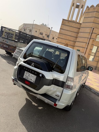 Khobar, Vehicles, Cars & Trucks , SAR 40000,  2016,  2016,  Automatic,  299709 KM,  Urgent Sale &ndash; Mitsubishi Pajero   Mitsubishi Pajero  Model For Sale.  *