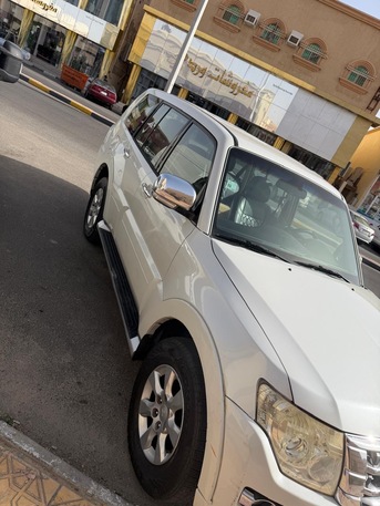 Khobar, Vehicles, Cars & Trucks , SAR 40000,  2016,  2016,  Automatic,  299709 KM,  Urgent Sale &ndash; Mitsubishi Pajero   Mitsubishi Pajero  Model For Sale.  *