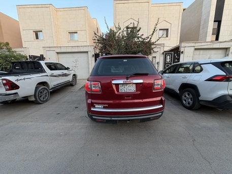 Riyadh, Vehicles, Cars & Trucks , SAR 25000,  Gmc Acadia,  2014,  Automatic,  230400 KM,  First Owner, New Istimara And Fahas