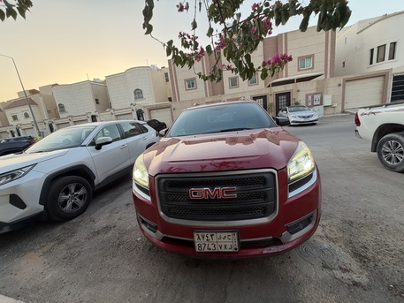 Riyadh, Vehicles, Cars & Trucks , SAR 25000,  Gmc Acadia,  2014,  Automatic,  230400 KM,  First Owner, New Istimara And Fahas