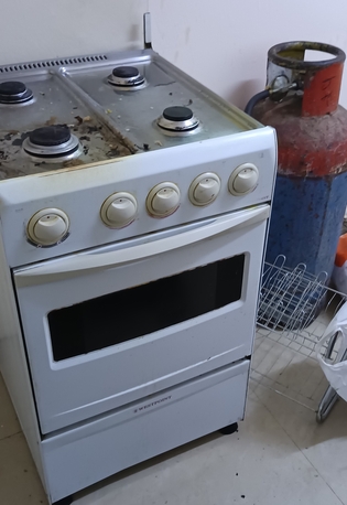 Manama, Appliances, BHD 40,  Gas Cylinder And Cooking Range For Sale