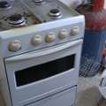 BHD 40,  Gas Cylinder And Cooking Range For Sale