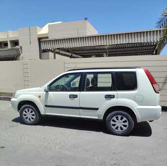 Manama, Vehicles, Cars & Trucks , BHD 1850,  NISSAN XTRAIL,  2012,  Automatic,  25000 KM,    GOOD CONDITION.