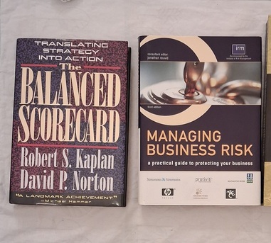 Adliya, Books, BHD 2,  27 Business Books Of Finance & Corporate Business