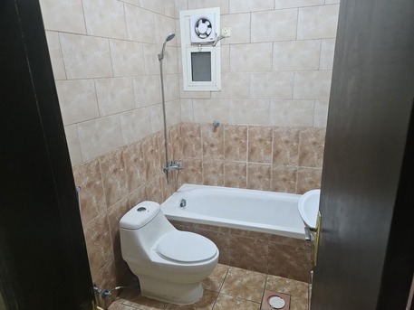Al Sulaymaniyyah, Apartments, Flats, Houses & Villas, SAR 2700/month,  Furnished,  2 BR,  2BHK Family Flat Available With Household Items At 2700 SAR Monthly (Final Exit)