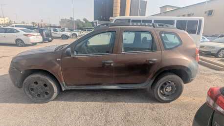 Riyadh, Vehicles, Cars & Trucks , SAR 17500,  Duster,  2015,  Automatic,  182000 KM,