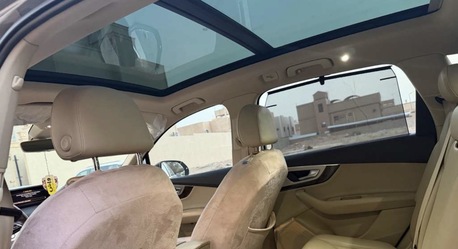 Riyadh, Vehicles, Cars & Trucks , SAR 67000,  AudiQ7 S Line,  2016,  Automatic,  286669 KM,  Audi Q7 S-line