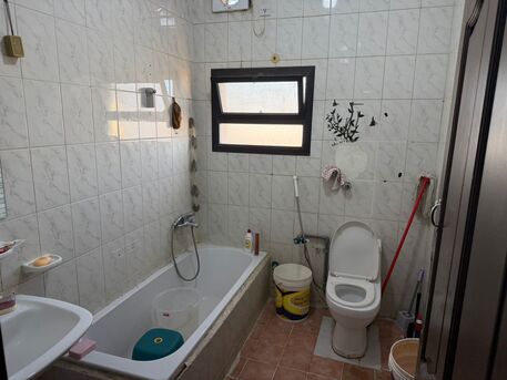 Madinah, Roommates, Well Maintained Furnished Room Available For Individual Prof To Haram)