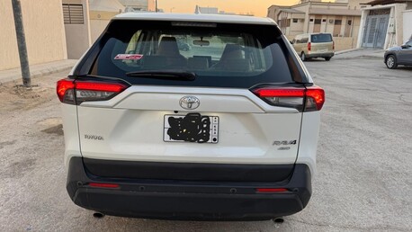 Riyadh, Vehicles, Cars & Trucks , SAR 77500,  TOYOTA RAV4,  2021,  Automatic,  110000 KM,  4X4 WHEEL DRIVE 2,0 LITER B