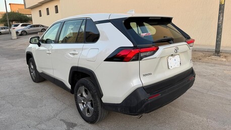 Riyadh, Vehicles, Cars & Trucks , SAR 77500,  TOYOTA RAV4,  2021,  Automatic,  110000 KM,  4X4 WHEEL DRIVE 2,0 LITER F