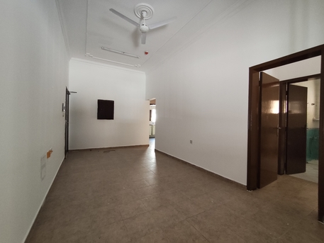 Manama, Apartments, Flats, Houses & Villas, BHD 160/year,  2 BR,  Aali:- Groundfloor 2Bhk Unfurnished Flat On Rent...