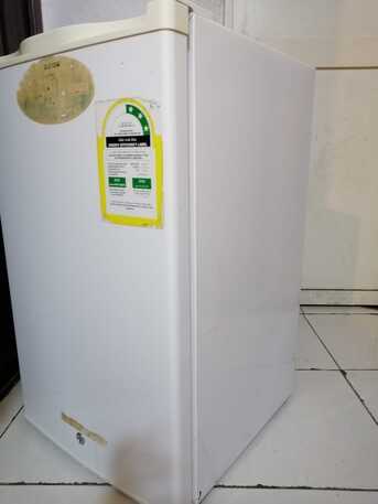 Riyadh, Appliances, SAR 200,  Elekta Refrigerator 140L With LG Compressor