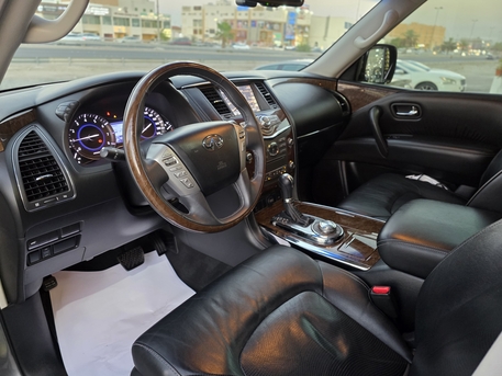 Manama, Vehicles, Cars & Trucks , BHD 7800,  Infiniti QX80,  2016,  Automatic,  150000 KM,   V8 400hp
