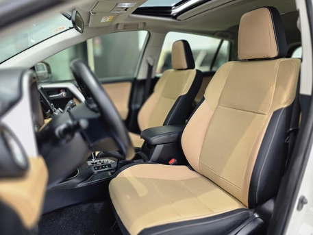 Manama, Vehicles, Cars & Trucks , BHD 6900,  Toyota RAV4,  2017,  Automatic,  70000 KM,   Full Option
