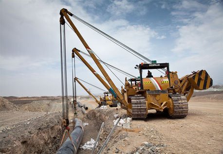 Jubail, Items Wanted, 60 TON CATERPILLER PIPELAYER DREDGE WITH OPERATOR