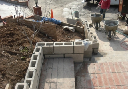 New York, Household, Concrete Retaining Walls Near Tustin