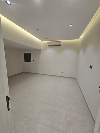 Al Rabwah, Apartments, Flats, Houses & Villas, SAR 40000/year,  3 BR,  A Spacious And Well‑maintained Apartment Is Available Inside A Private Villa, Featuring