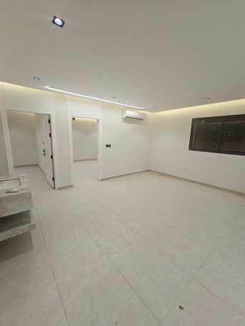 Al Rabwah, Apartments, Flats, Houses & Villas, SAR 40000/year,  3 BR,  A Spacious And Well‑maintained Apartment Is Available Inside A Private Villa, Featuring