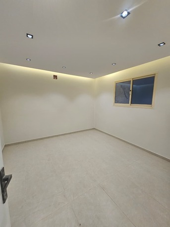 Al Rabwah, Apartments, Flats, Houses & Villas, SAR 40000/year,  3 BR,  A Spacious And Well‑maintained Apartment Is Available Inside A Private Villa, Featuring