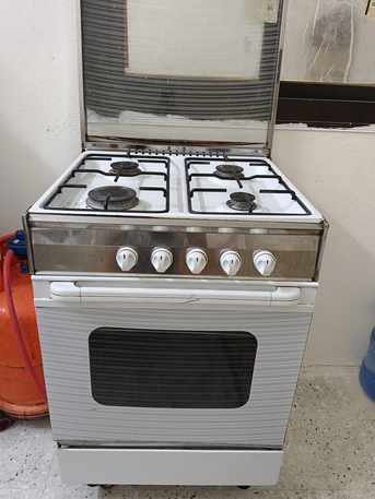 Madinah, Appliances, SAR 300,  Stove With Oven