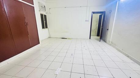 Adliya, Apartments, Flats, Houses & Villas, BHD 150/month,  Studio,  Big Studio Flat For Rent In Adliya With EWA , Unlimited
