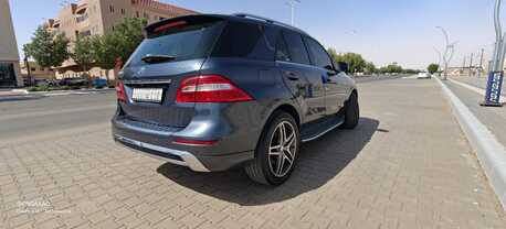 Khobar, Vehicles, Cars & Trucks , SAR 40000,  Mercedes-Benz,  2013,  Automatic,  269000 KM,  SUV  ML350