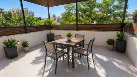 Amman, Apartments, Flats, Houses & Villas, JOD 650/month,  2 BR,  2 Berdoom Flat Shmeisani