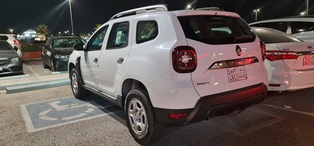 Khobar, Vehicles, Cars & Trucks , SAR 32000,  Renault Duster,  2019,  Automatic,  180301 KM,  DUSTER, Fully , Model , White, Parking Sensors. Accident Free In Amazing Cond
