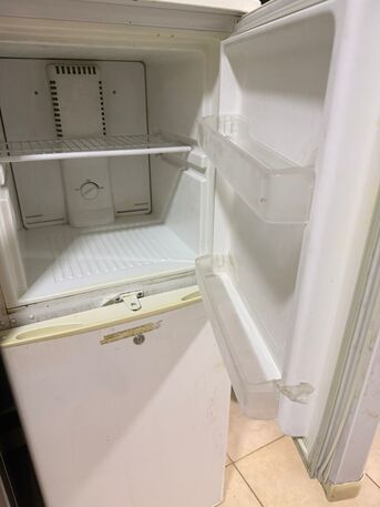 Riyadh, Appliances, SAR 350,  Fridge (refrigerator)